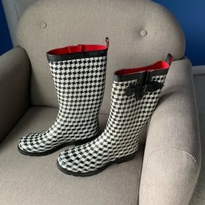 Houndstooth Rainboots